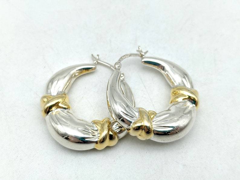 Romanttinen Kulta Korvarengas erityisiin hetkiin