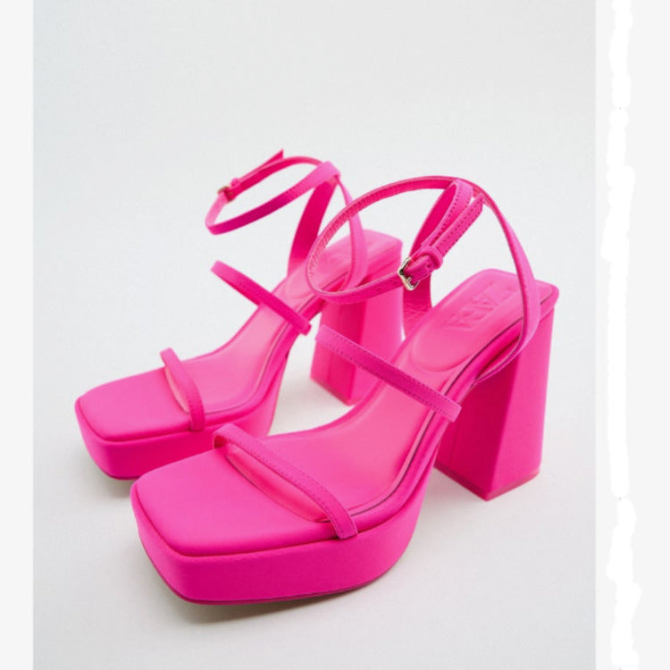 Tyylikkäät Ortopediset Sandaalit Ainutlaatuisella Muotoilulla