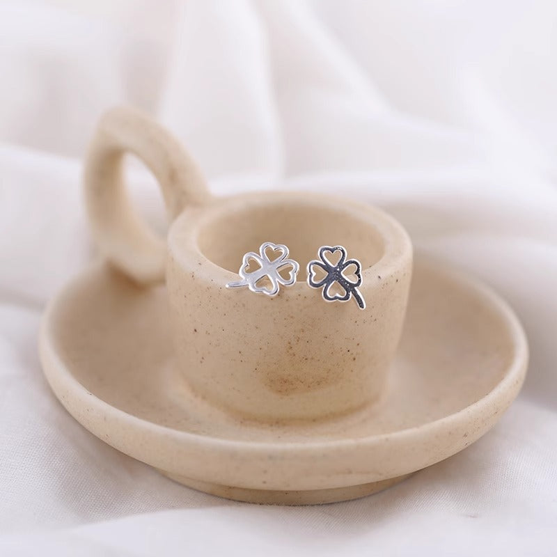 Klassinen Korvarengas ajattomalla viehätyksellä