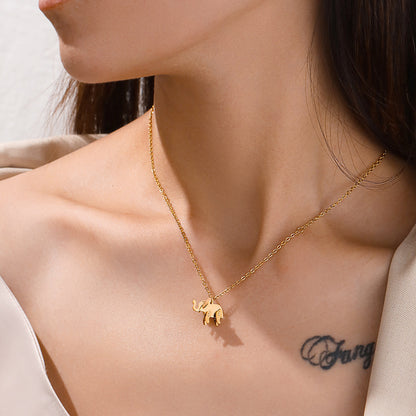 Klassinen Kaulakoru ajattomalla viehätyksellä