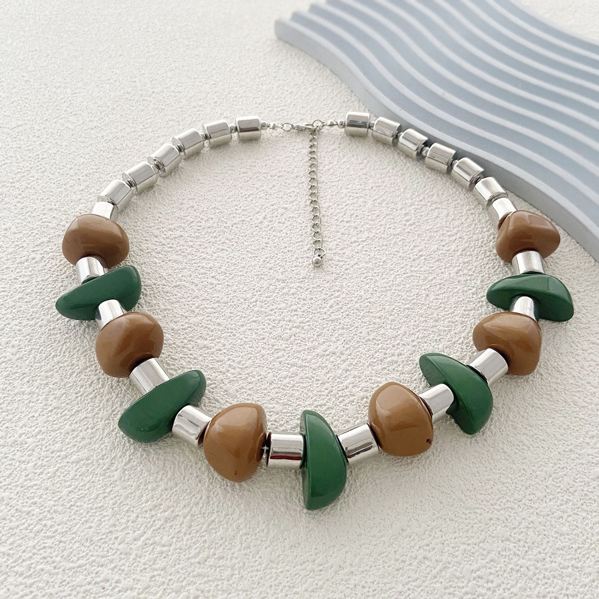 Herkkä käsityö Kaulakoru