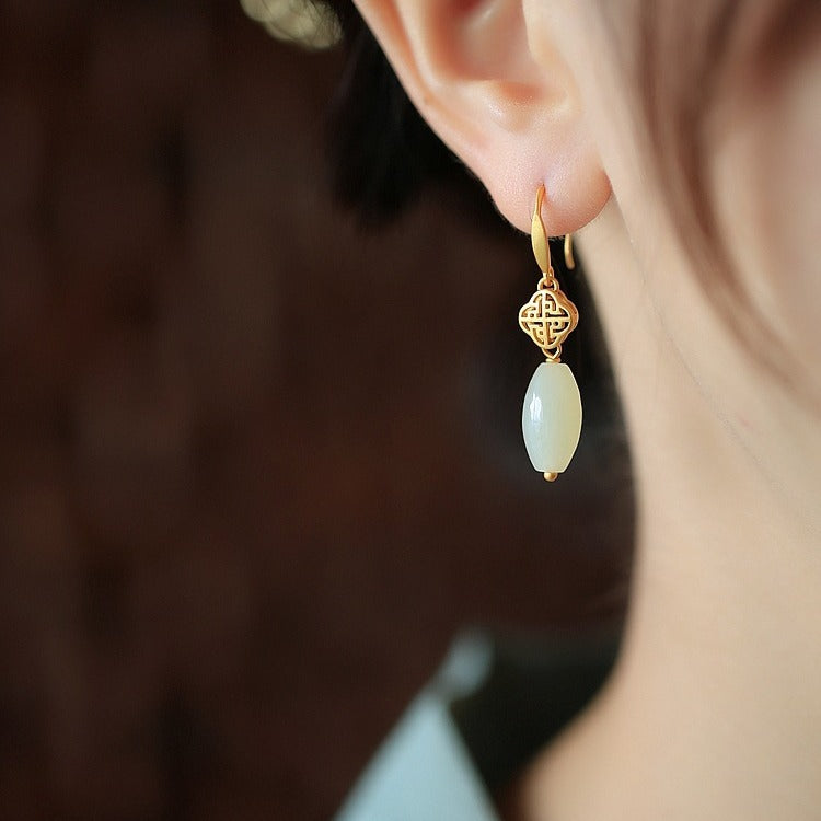 Kaunis Kulta Korvarengas ainutlaatuisella tyylillä