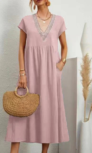 Classic Vintage Dress with a Flattering Fit