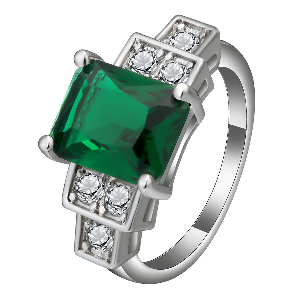 Kaunis Sormus ainutlaatuisella tyylillä