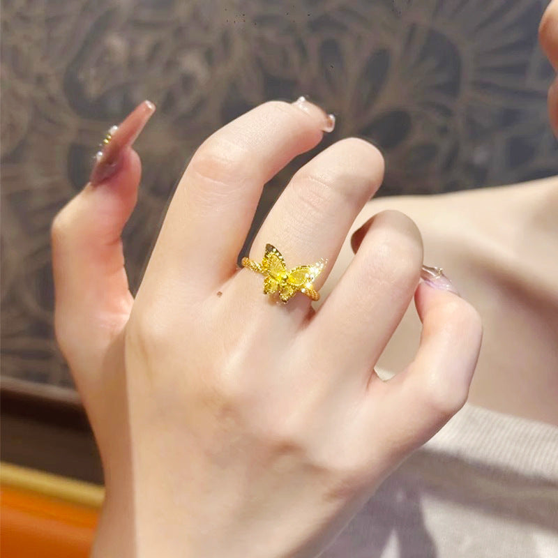 Elegantti Koru jokaiseen tilaisuuteen