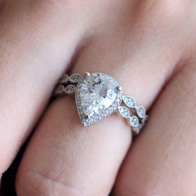 Kaunis Sormus ainutlaatuisella tyylillä