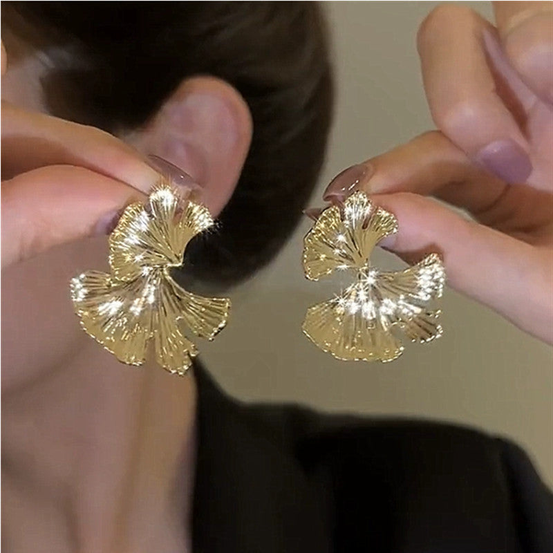 Hurmaava Korvarengas jokaiseen tilaisuuteen