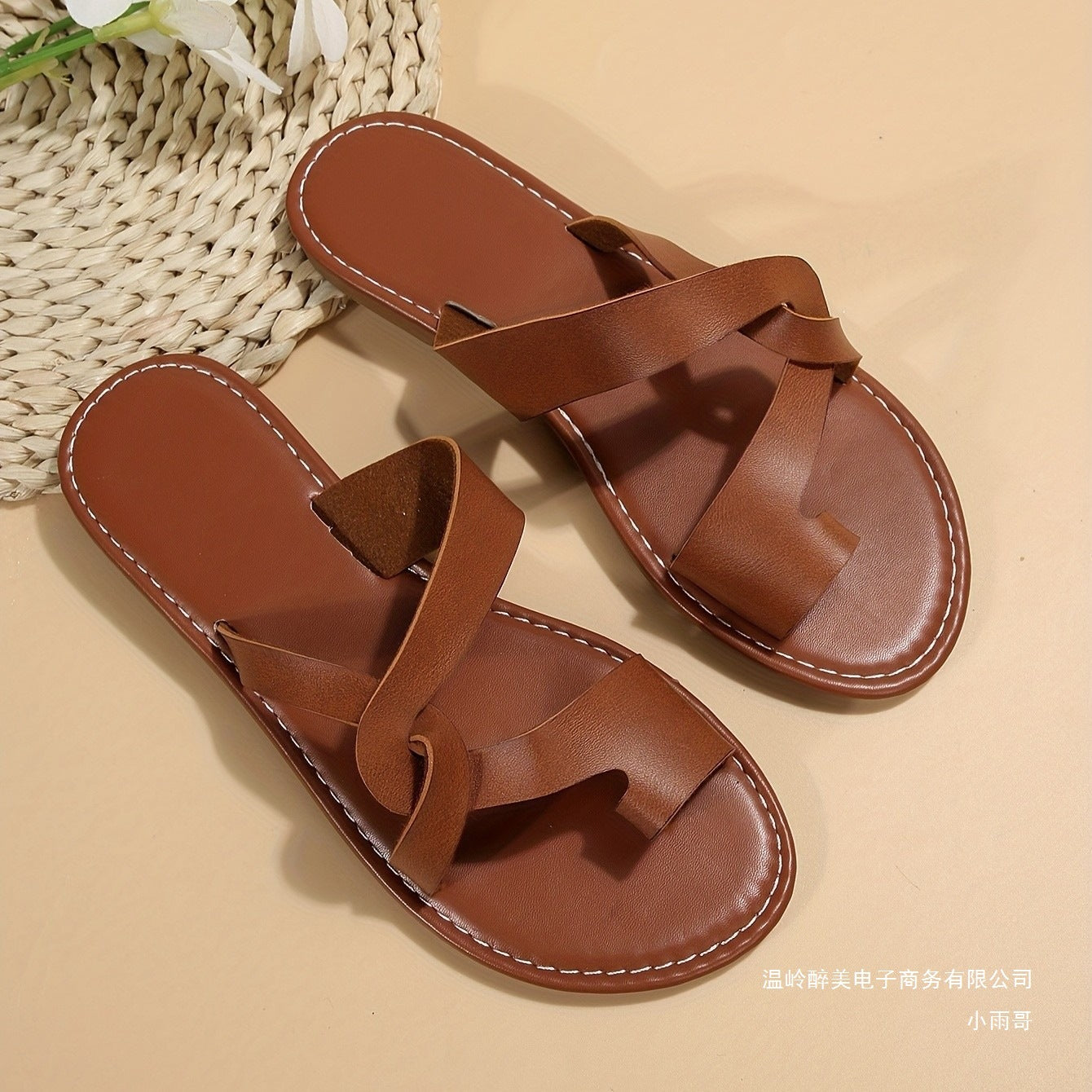 Tyylikkäät Ortopediset Sandaalit Ainutlaatuisella Muotoilulla