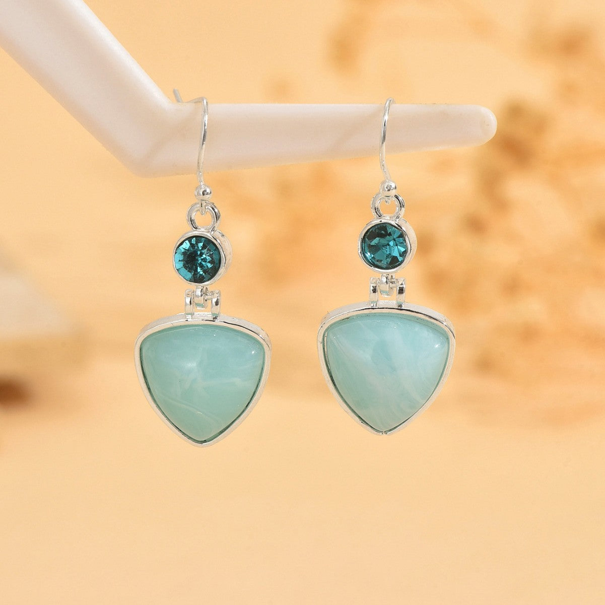 Hurmaava Korvarengas jokaiseen tilaisuuteen