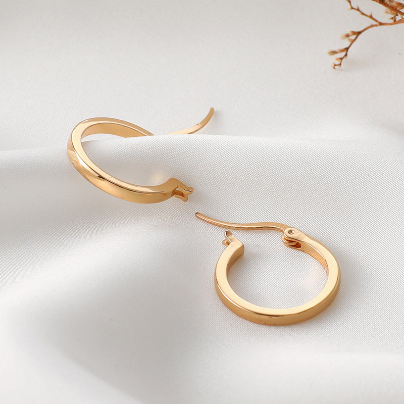 Elegantti Kulta Korvarengas jokaiseen tilaisuuteen