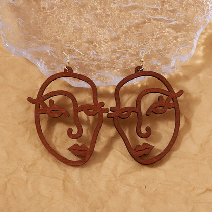 Klassinen Korvarengas ajattomalla viehätyksellä