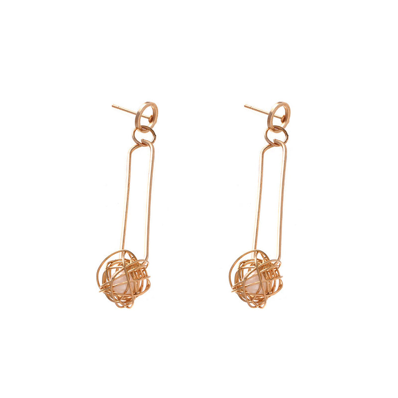 Hurmaava Helmi Korvarengas jokaiseen tilaisuuteen