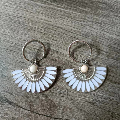 Herkkä käsityö Korvarengas