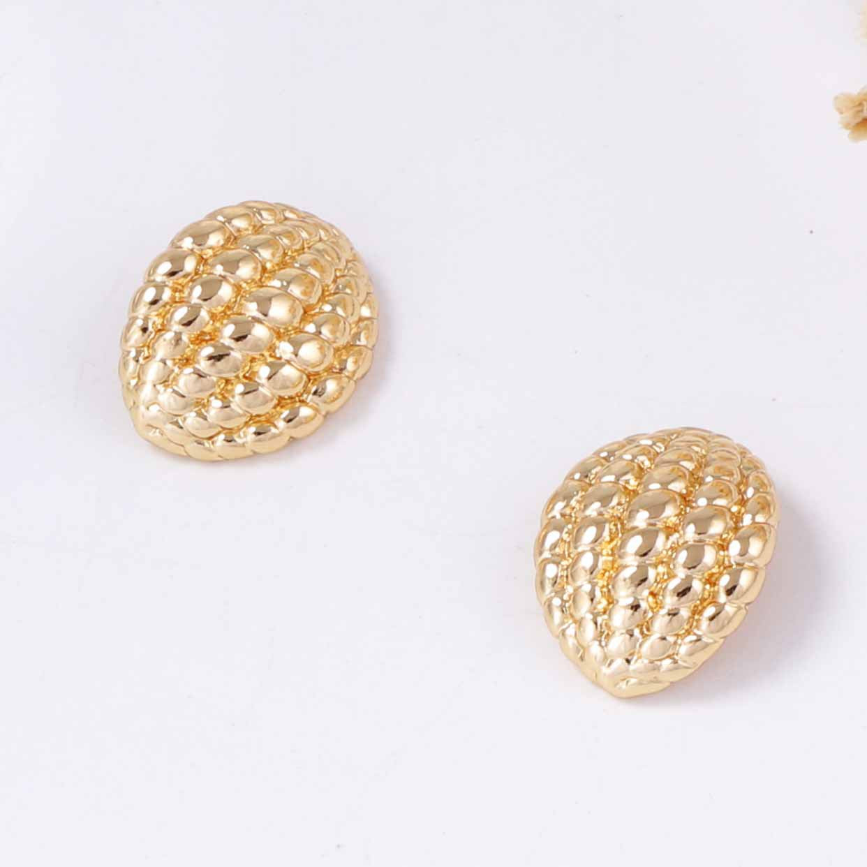 Elegantti Korvarengas jokaiseen tilaisuuteen