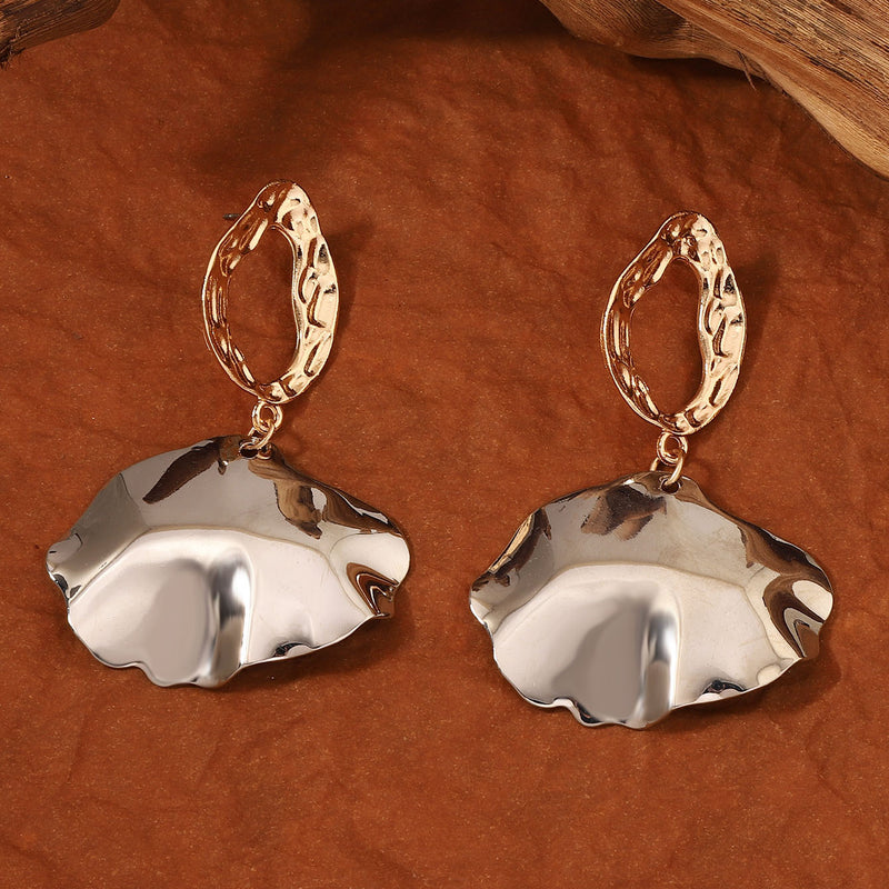 Elegantti Korvarengas jokaiseen tilaisuuteen