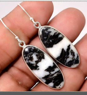 Klassinen Korvarengas ajattomalla viehätyksellä