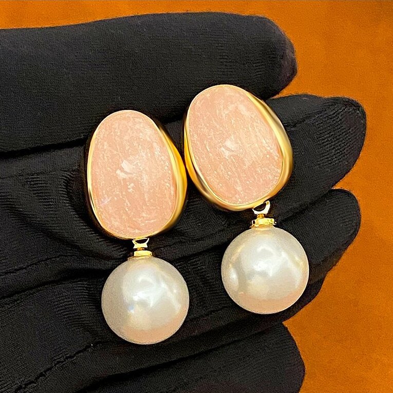 Upea Helmi Korvarengas päivittäiseen käyttöön