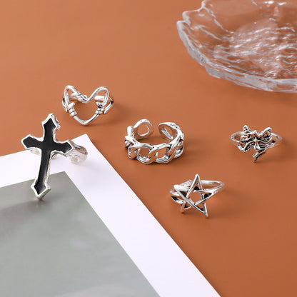 Klassinen Ketju ajattomalla viehätyksellä