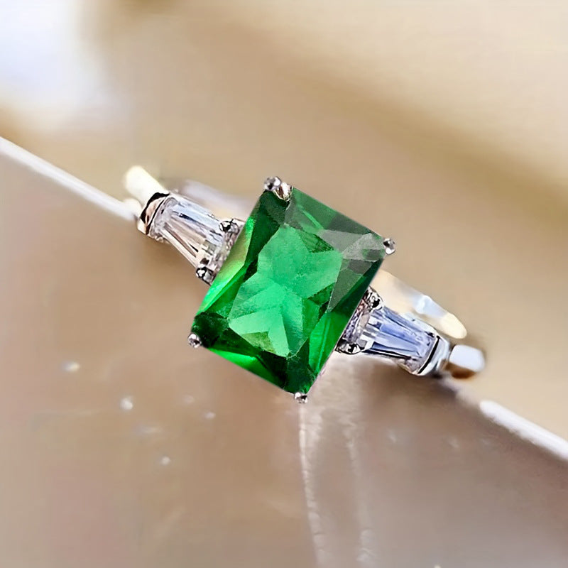 Romanttinen Sormus erityisiin hetkiin