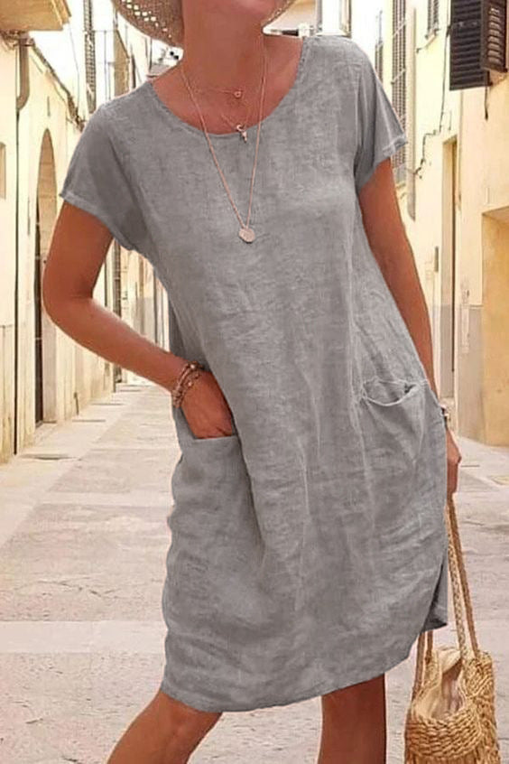 Well Tailored Dress with a Graceful Silhouette