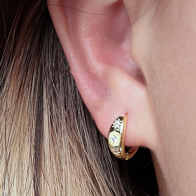 Romanttinen Kulta Korvarengas erityisiin hetkiin