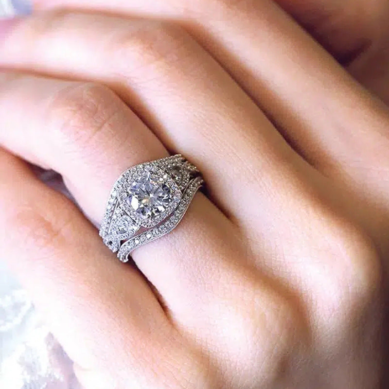 Hurmaava Korusetti jokaiseen tilaisuuteen