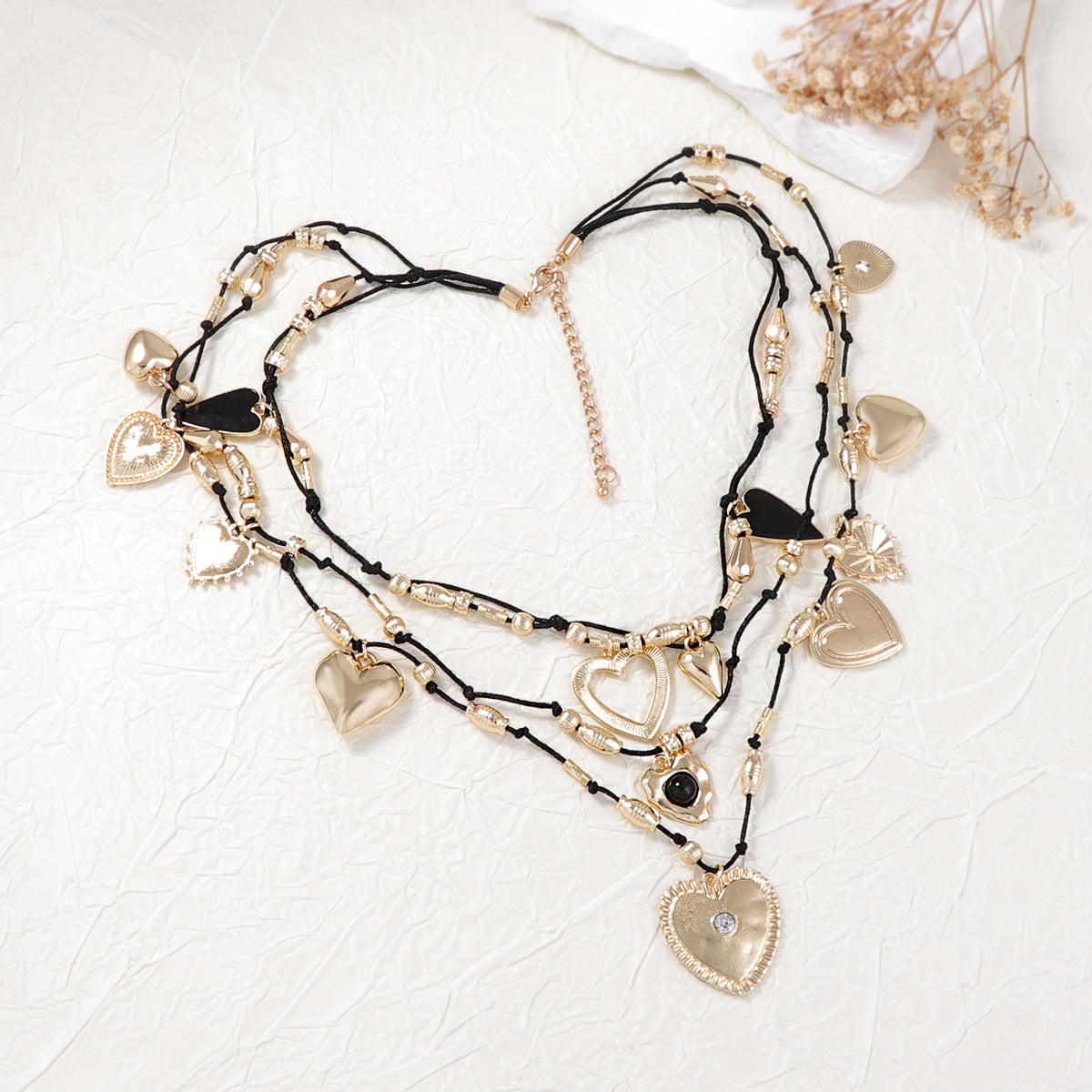 Käsintehty vintage Kaulakoru