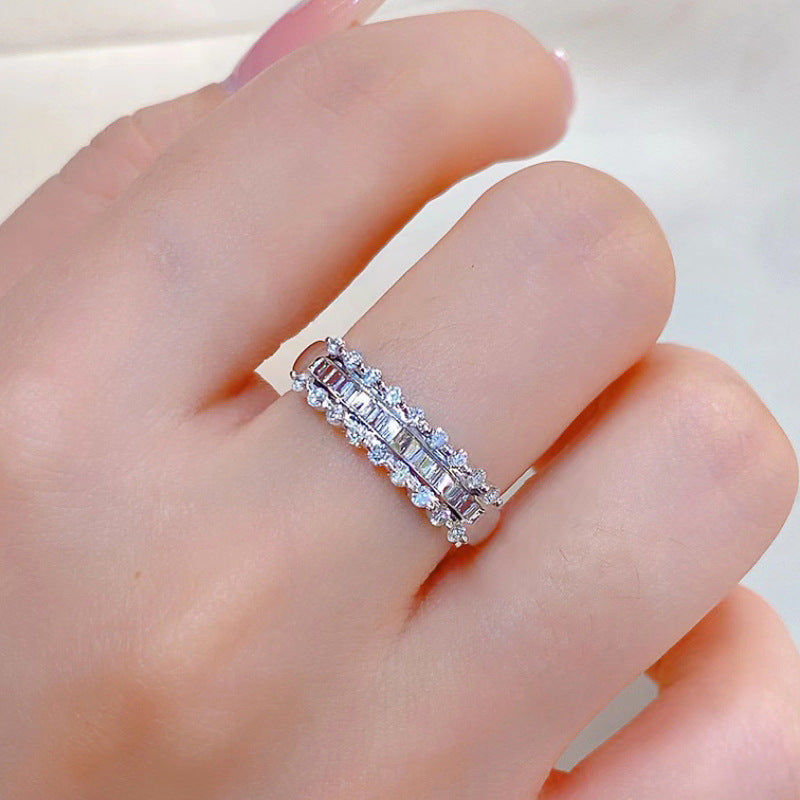 Upea Sormus päivittäiseen käyttöön