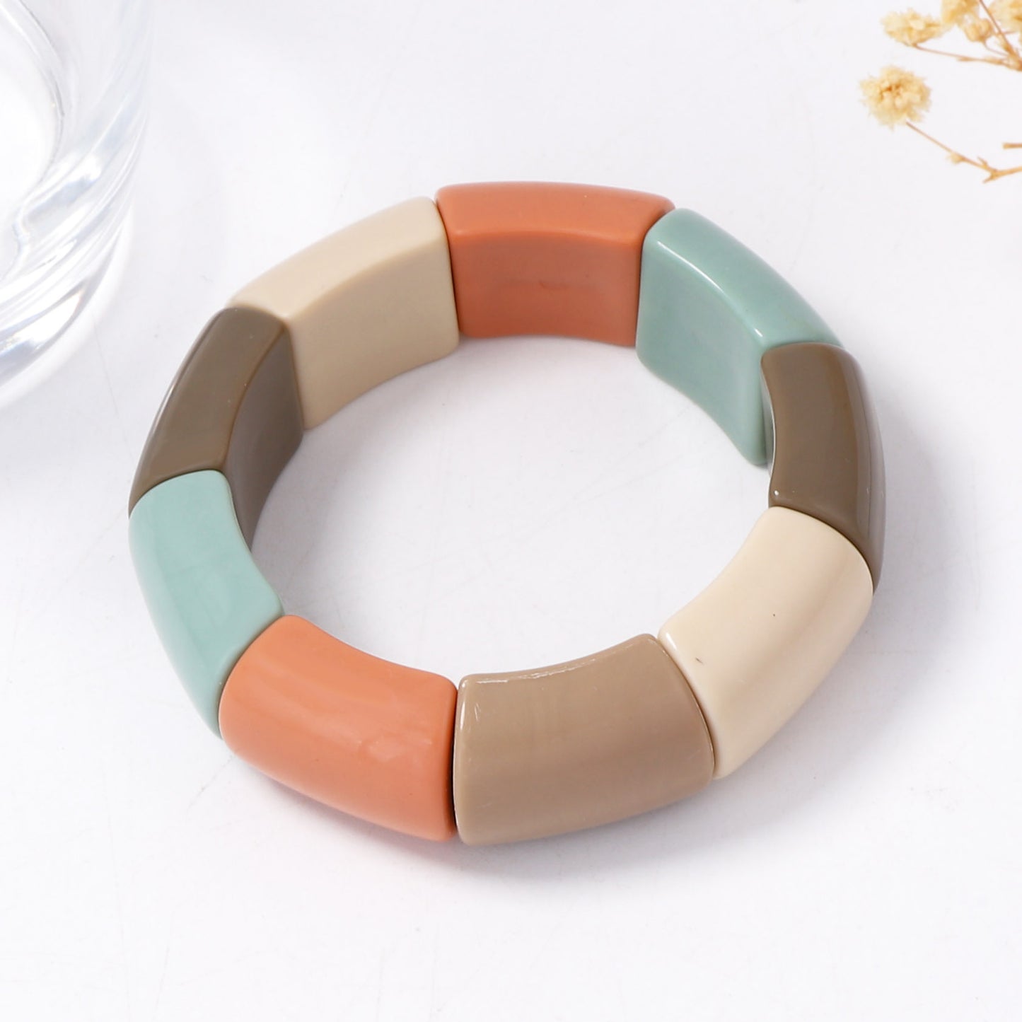 Herkkä käsityö Koru