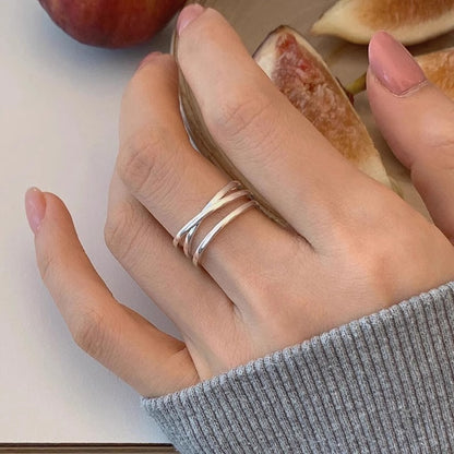 Klassinen Sormus ajattomalla viehätyksellä