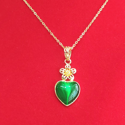 Herkkä käsityö Kaulakoru