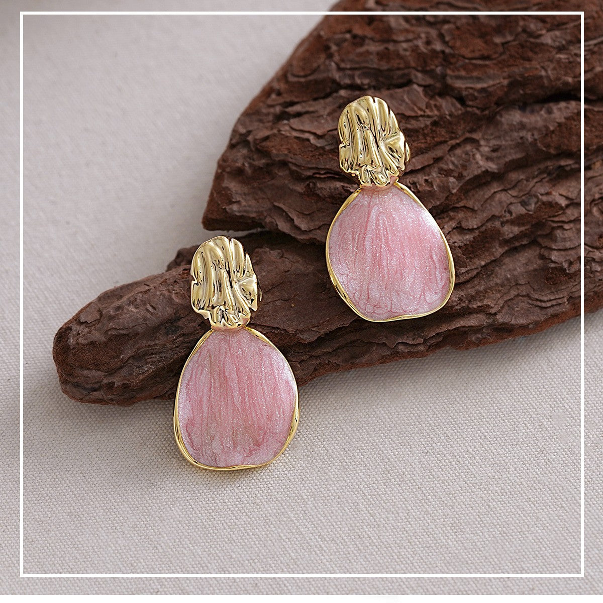 Käsintehty vintage Korvarengas