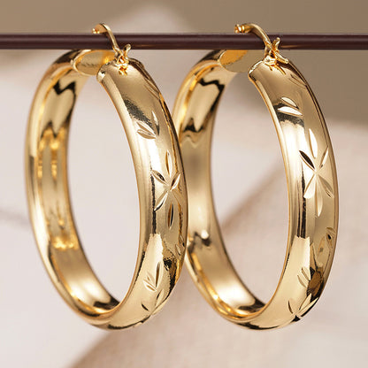 Klassinen Korvarengas ajattomalla viehätyksellä