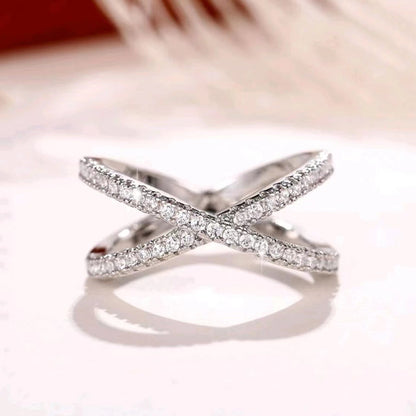 Kaunis Hopea Sormus ainutlaatuisella tyylillä