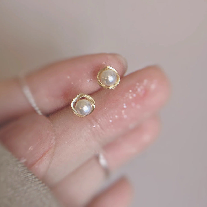 Elegantti Helmi Korvarengas jokaiseen tilaisuuteen