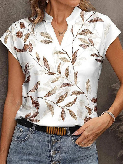 Classic Vintage Blouse with a Flattering Fit