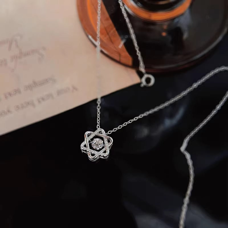 Käsintehty vintage Kaulakoru