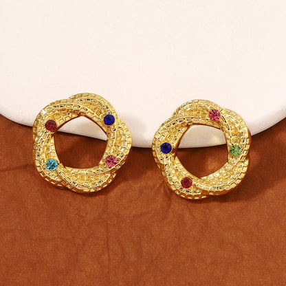 Klassinen Korvarengas ajattomalla viehätyksellä