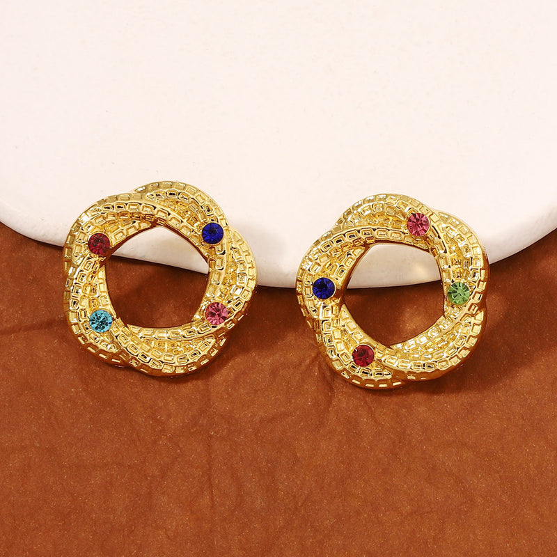 Klassinen Korvarengas ajattomalla viehätyksellä