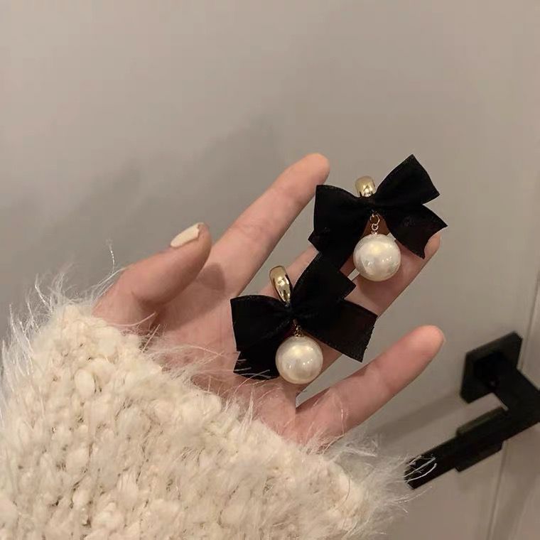 Herkkä käsityö Helmi Korvarengas