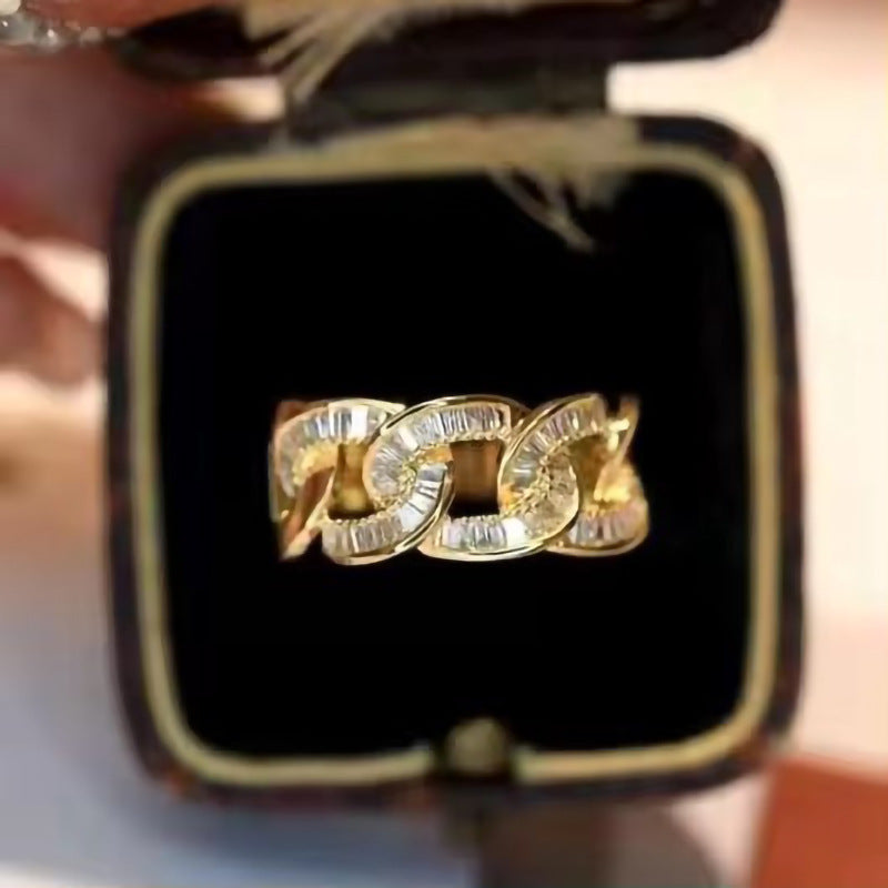 Romanttinen Sormus erityisiin hetkiin