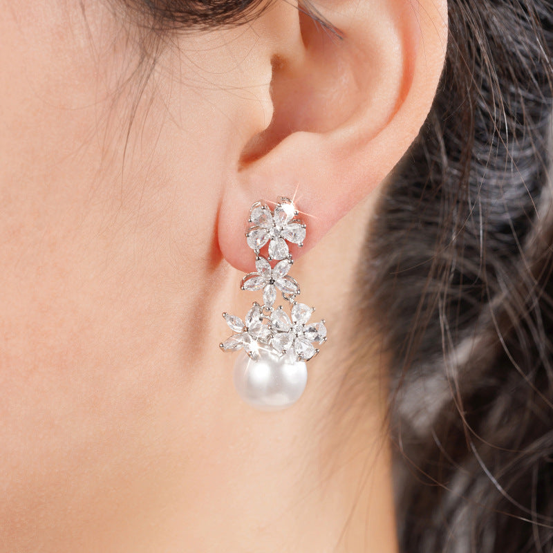 Käsintehty vintage Helmi Korvarengas