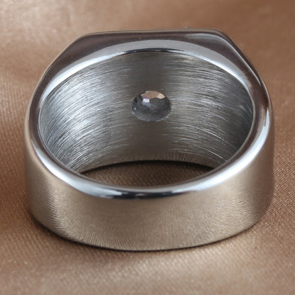 Hurmaava Sormus jokaiseen tilaisuuteen