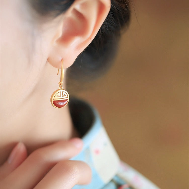 Elegantti Hopea Riipus jokaiseen tilaisuuteen