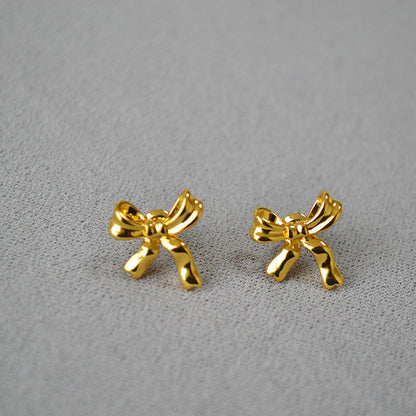 Klassinen Kulta Korvarengas ajattomalla viehätyksellä