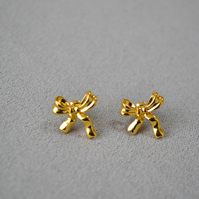 Klassinen Kulta Korvarengas ajattomalla viehätyksellä