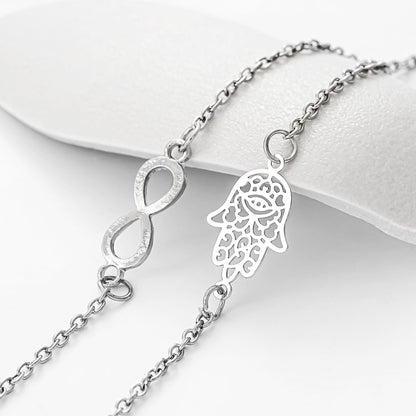 Klassinen Korusetti ajattomalla viehätyksellä