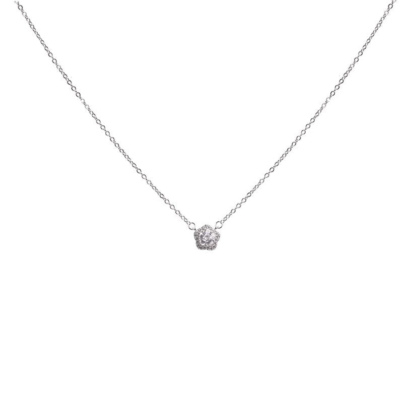 Hurmaava Kaulakoru jokaiseen tilaisuuteen