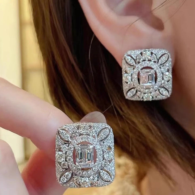 Elegantti Koru jokaiseen tilaisuuteen