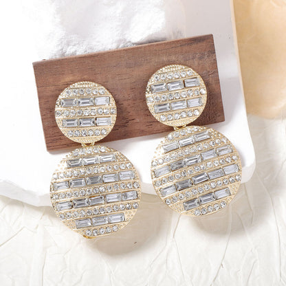 Hurmaava Korvarengas jokaiseen tilaisuuteen